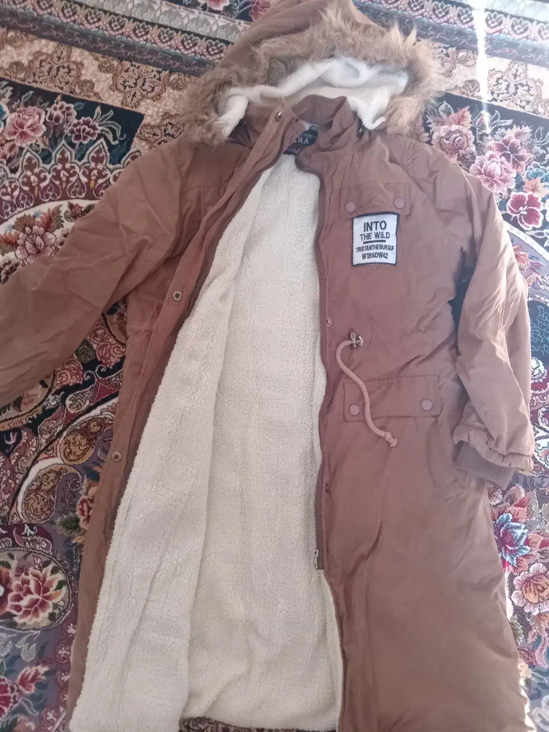 پالتو زمستانه|لباس|کلاله, |دیوار