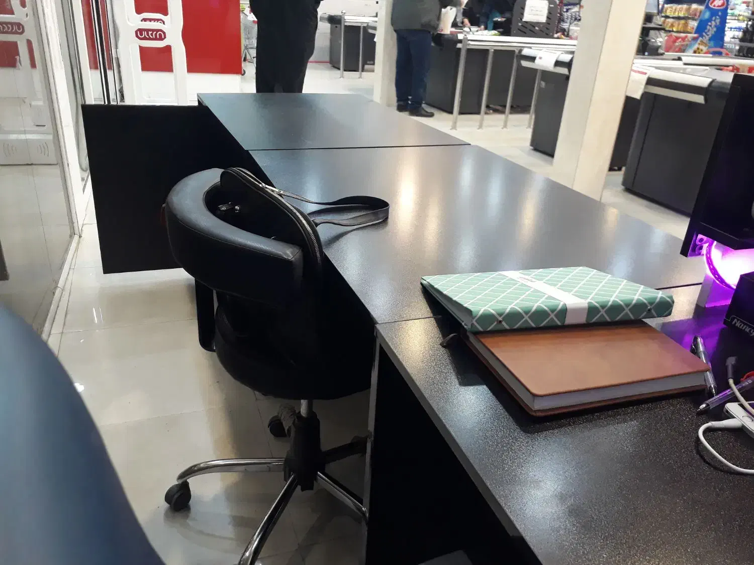 فروش میز اداری|دفتر کار|تاکستان, |دیوار