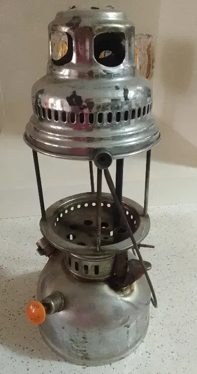 چراغ طبق عکس|کلکسیون اشیاء عتیقه|اردبیل, |دیوار