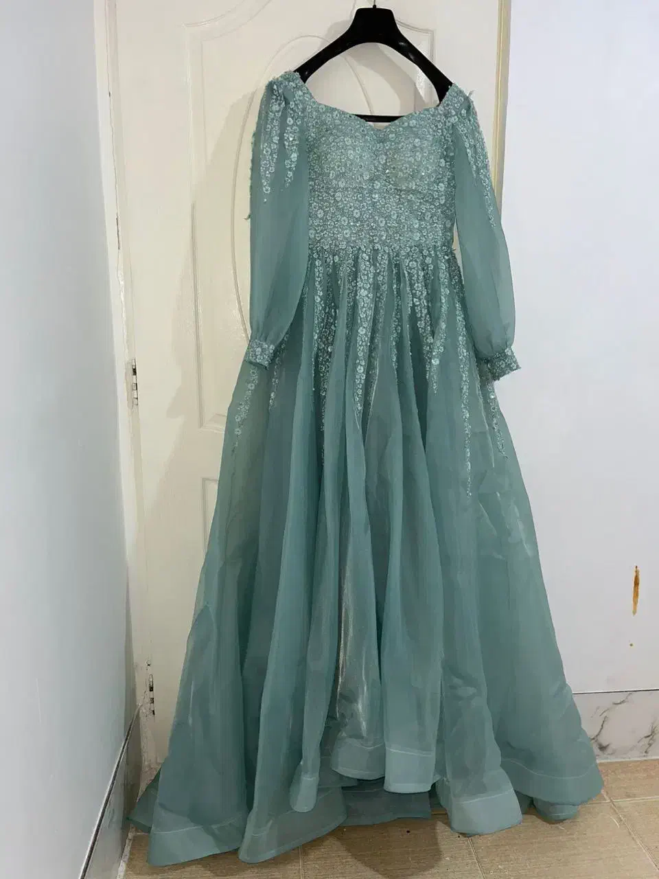 پیراهن مجلسی کاملا نو|لباس|رباط‌کریم, رباط‌کریم|دیوار