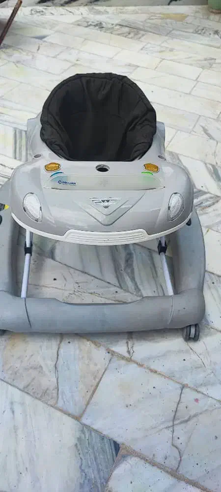 روروک|کالسکه و لوازم جانبی|گرگان, |دیوار