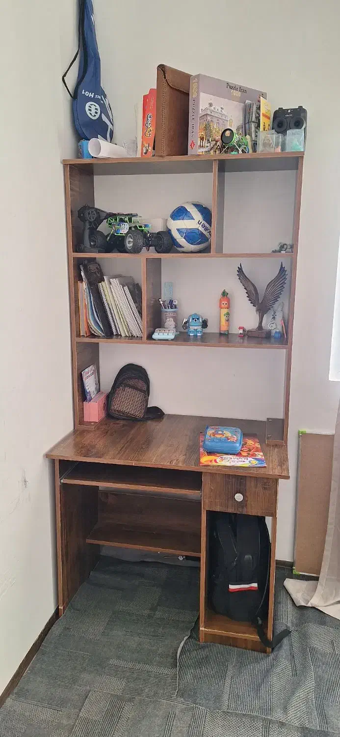 میز تحریر همراه با کتابخانه .|میز تحریر و کامپیوتر|پردیس, فاز ۱۱|دیوار