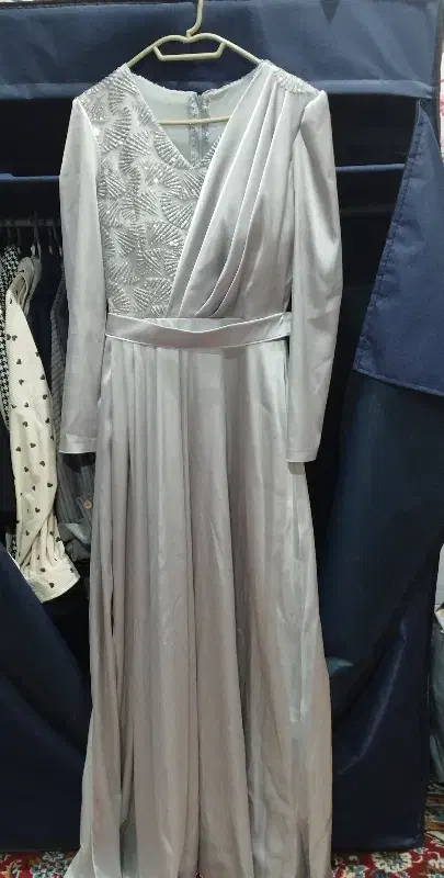 لباس مجلسی|لباس|شهر بابک, |دیوار