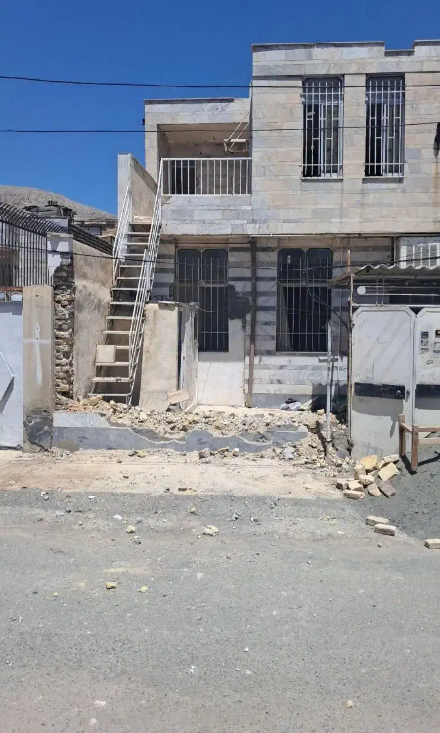 تخریب جزی،حفاری چاه ارت وآسانسور،پی سازی،حمل نخاله|خدمات پیشه و مهارت|اردبیل, |دیوار