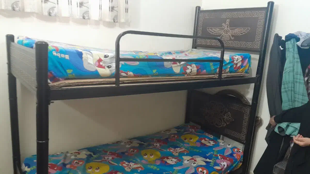 تخت دوطبقه|تخت و سرویس خواب|برخوار, |دیوار