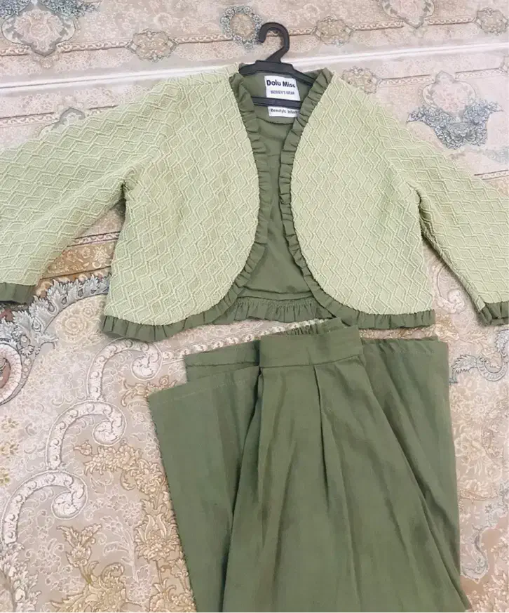 مانتو دو تیکه مجلسی با دامن سایز۳۶و۳۸قیمت۹۰۰|لباس|مرند, |دیوار