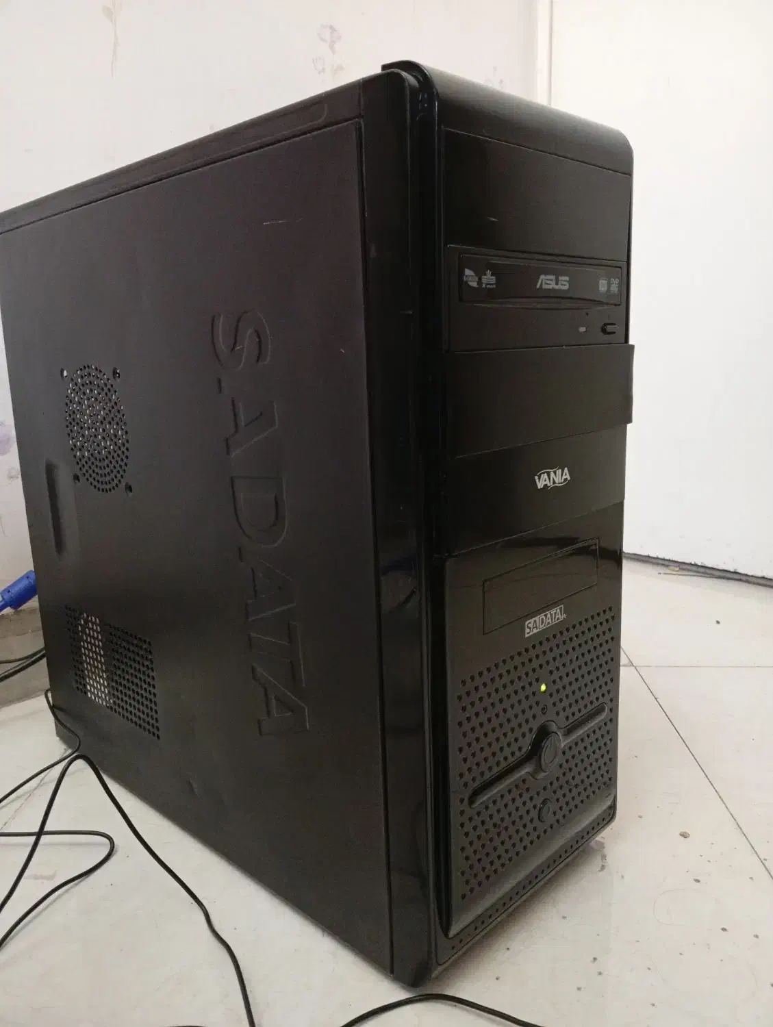 کامپیوتر خانگی کاملا سالم و قوی درحد|رایانه رومیزی|پرند, فاز ۱|دیوار