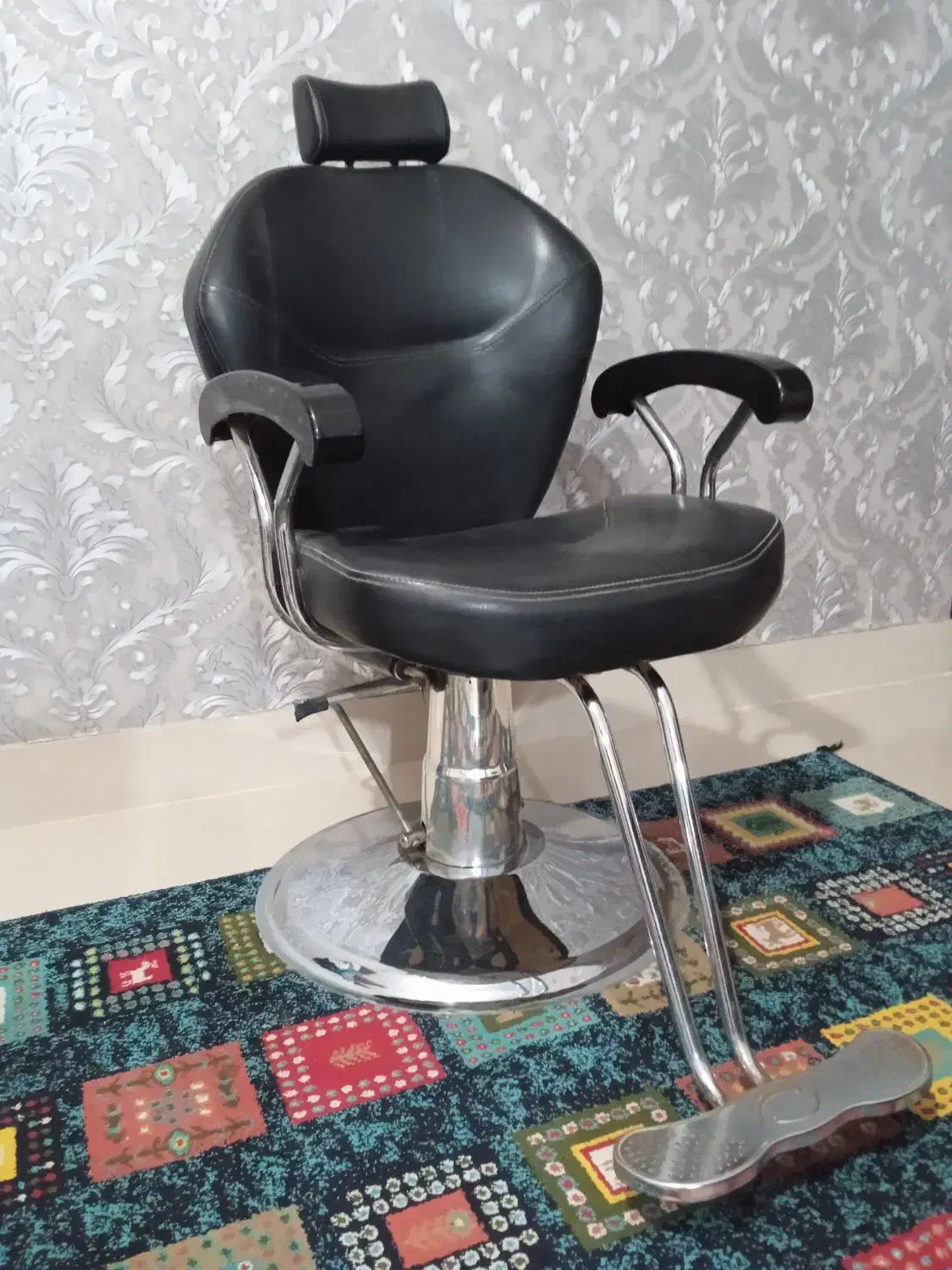 صندلی جکدار سالم|صندلی و نیمکت|شیراز, گویم|دیوار