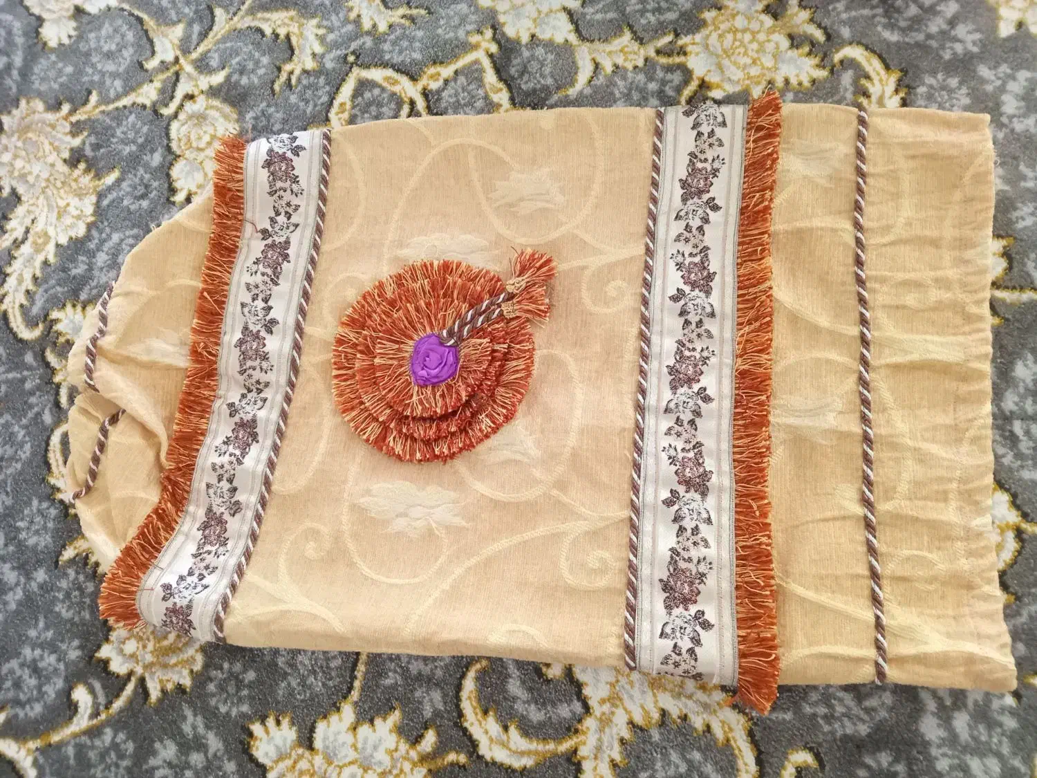 رو بالشتی|رختخواب، بالش، پتو|یاسوج, |دیوار