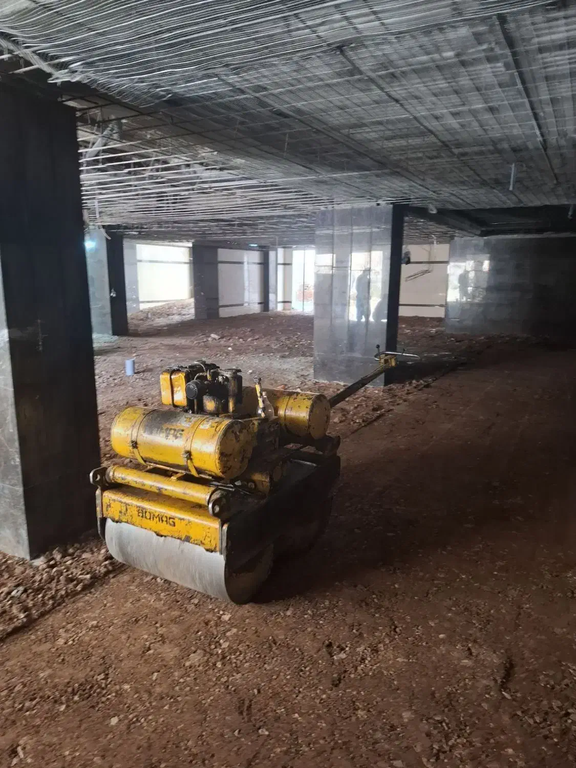 کرایه غلطک دوچرخ آهن کمپکتوری قلطک کشی غلتک زن|ماشین‌آلات صنعتی|چهارباغ, |دیوار