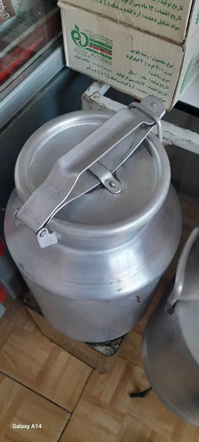 ظرف شیر یا روغن (بیدون )|ظروف نگهدارنده، پلاستیکی، یک‌بارمصرف|زنجان, |دیوار