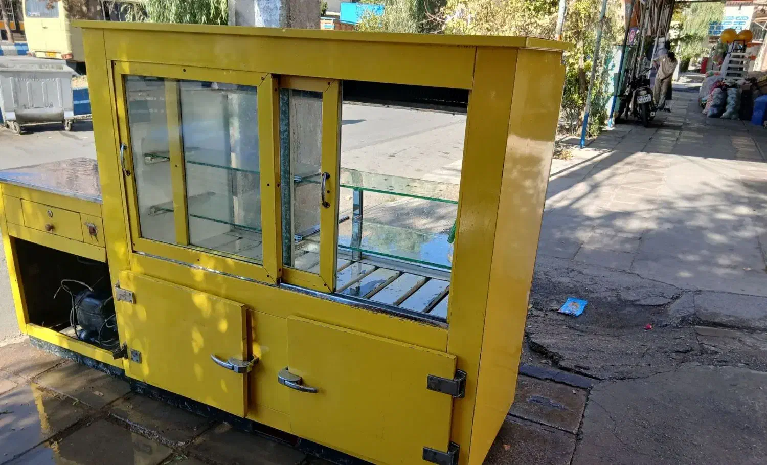 یخچال مغازه سالم سالم موتوری سالم|یخچال و فریزر|معمولان, |دیوار