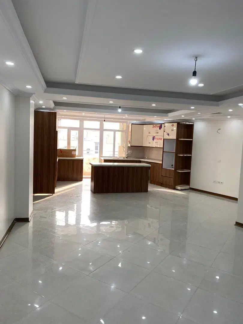 آپارتمان فخر رازی ۱۱۰ متری تک واحدی ۴ ساله