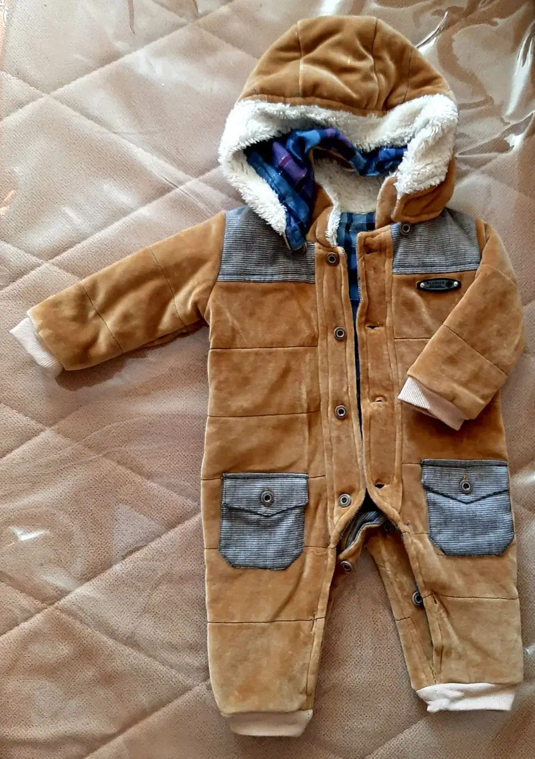 سرهمی مناسب ۶ماه تا یک سال و نیم|کفش و لباس بچه|کرمان, |دیوار