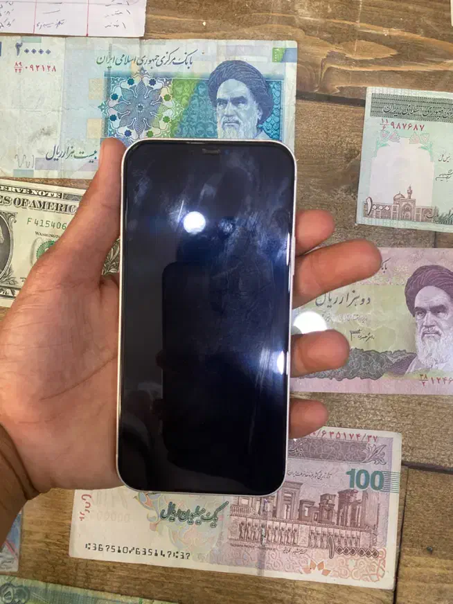 گوشی ایفون ۱۲|موبایل|مشهد, عیدگاه|دیوار
