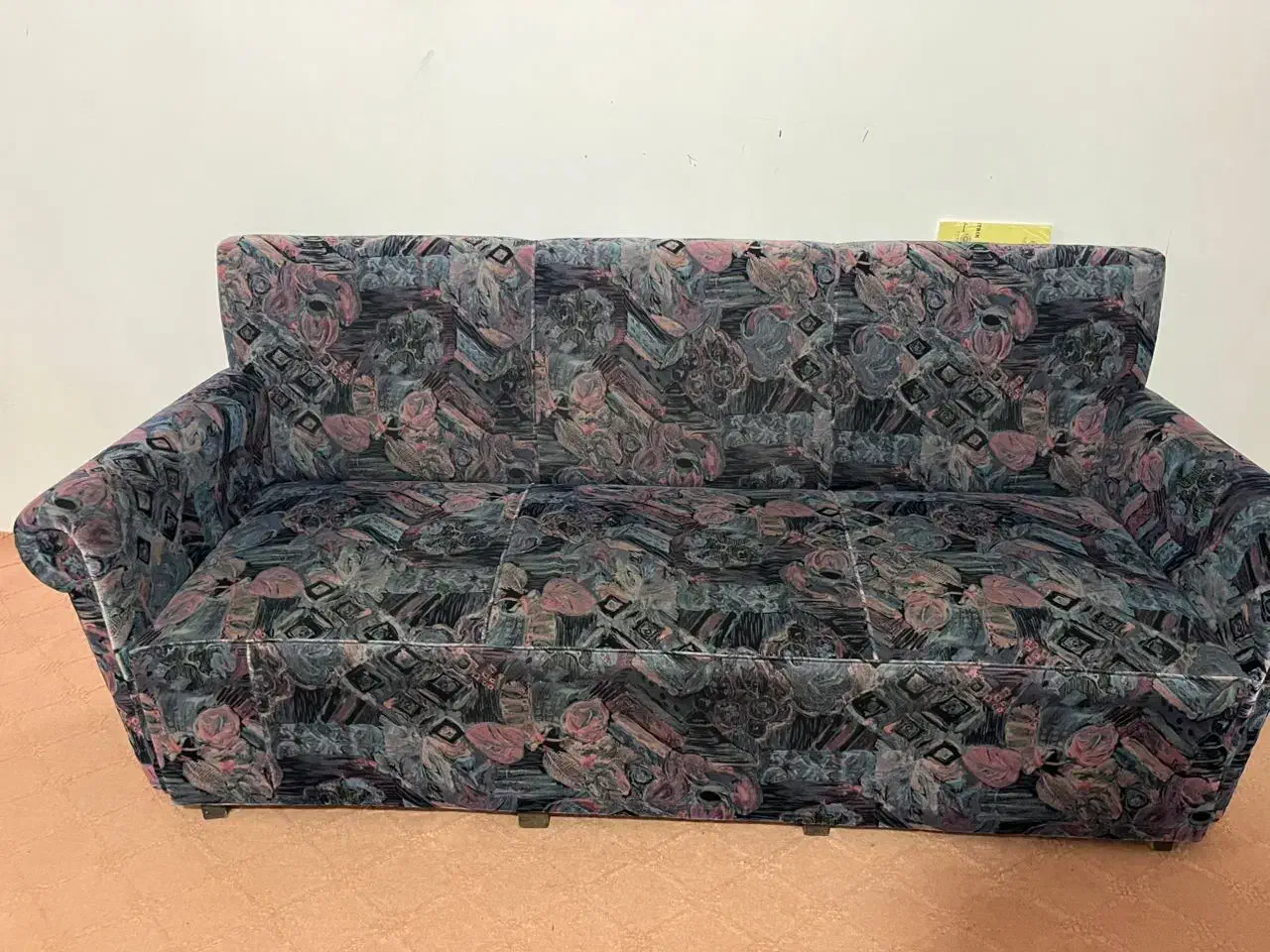 مبل ۷نفره سالم|مبلمان خانگی و میز عسلی|اسکو, |دیوار