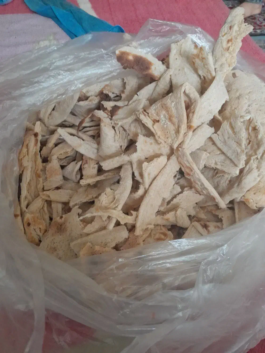 نان خشک|خوردنی و آشامیدنی|لاران, |دیوار