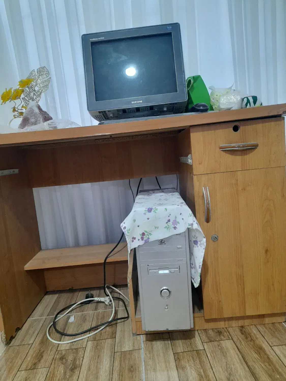 کاپیوتر|رایانه رومیزی|نیشابور, مدرس|دیوار