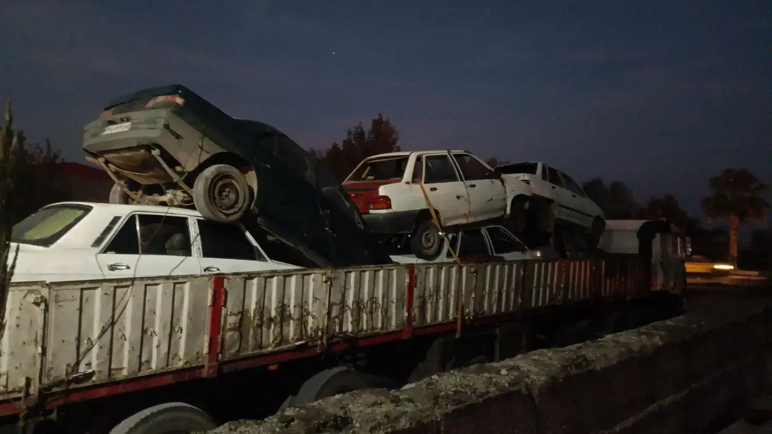 اسقاط نقدی ماشین|خودرو سواری و وانت|بهشهر, |دیوار