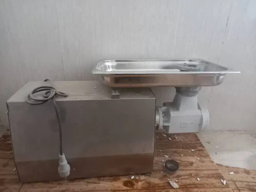 چرخ گوشت صنعتی الکترو۳۲|کافیشاپ و رستوران|شهریار, شهرک شاهد|دیوار