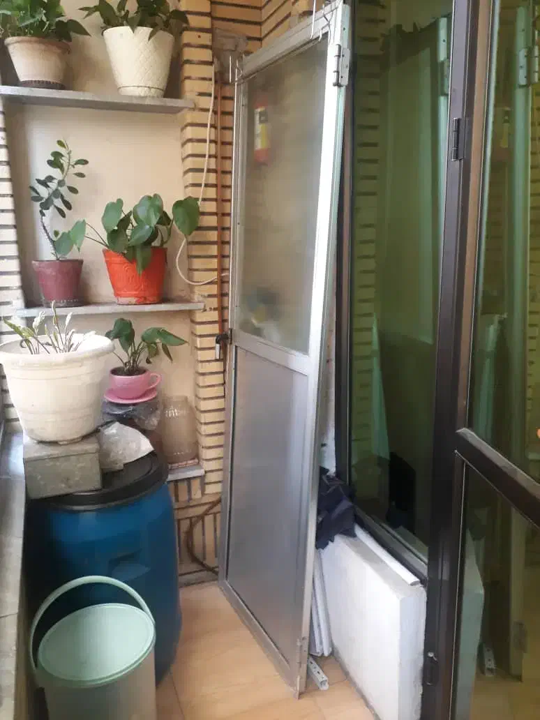 درب آلومینیومی سرویس بهداشتی درجه یک|مصالح و تجهیزات ساختمان|رشت, کوی طالقانی|دیوار