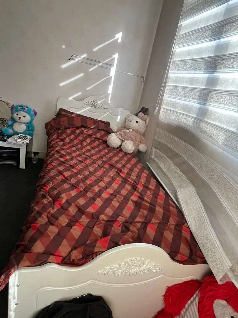 سرویس تخت یکنفره ی نوجوان|تخت و سرویس خواب|تهران, والفجر (افسریه)|دیوار