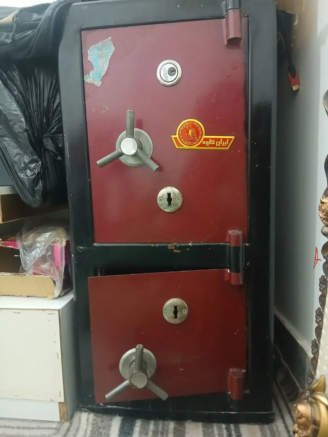 گاوصندوق|ابزارآلات|نیشابور, ده حلاج|دیوار