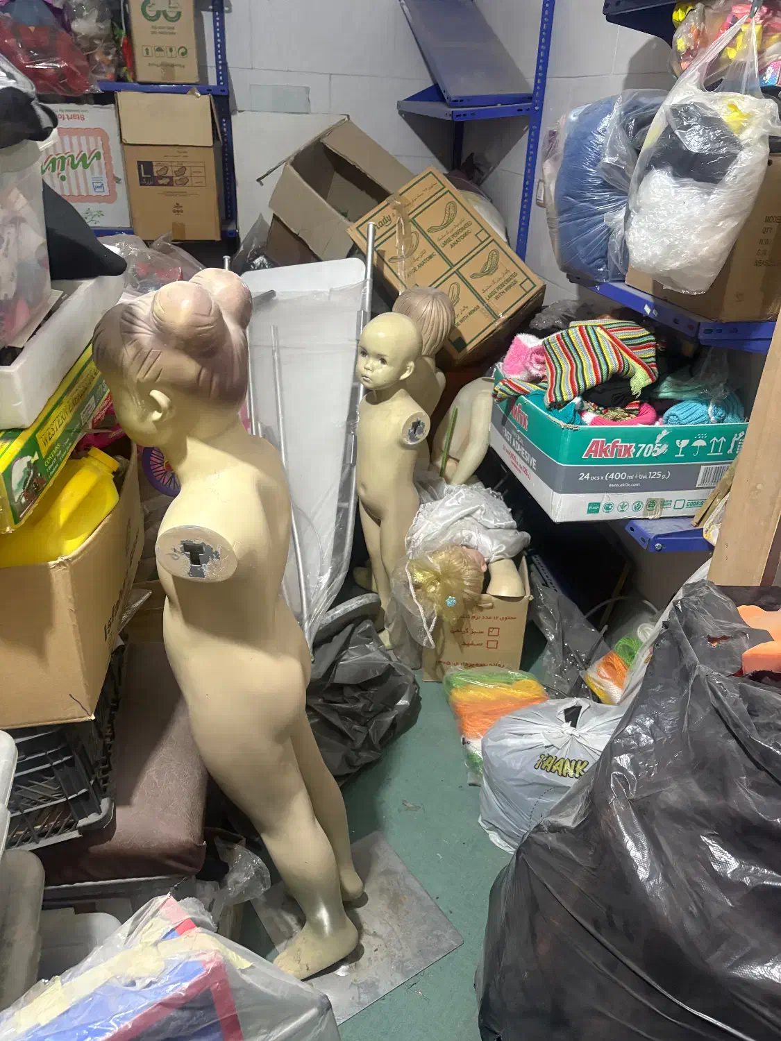 فرصت استثنایی فروش یکجا اجناس نو اسباب‌بازی و غیره|عمده‌فروشی|نجف‌آباد, گلدشت|دیوار