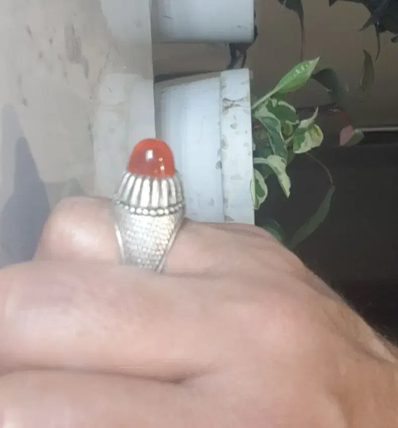 عقیق یمن با رکاب دست ساز تبریز ۳۸ گرم|جواهرات|تهران, فلسطین (میدان انقلاب)|دیوار