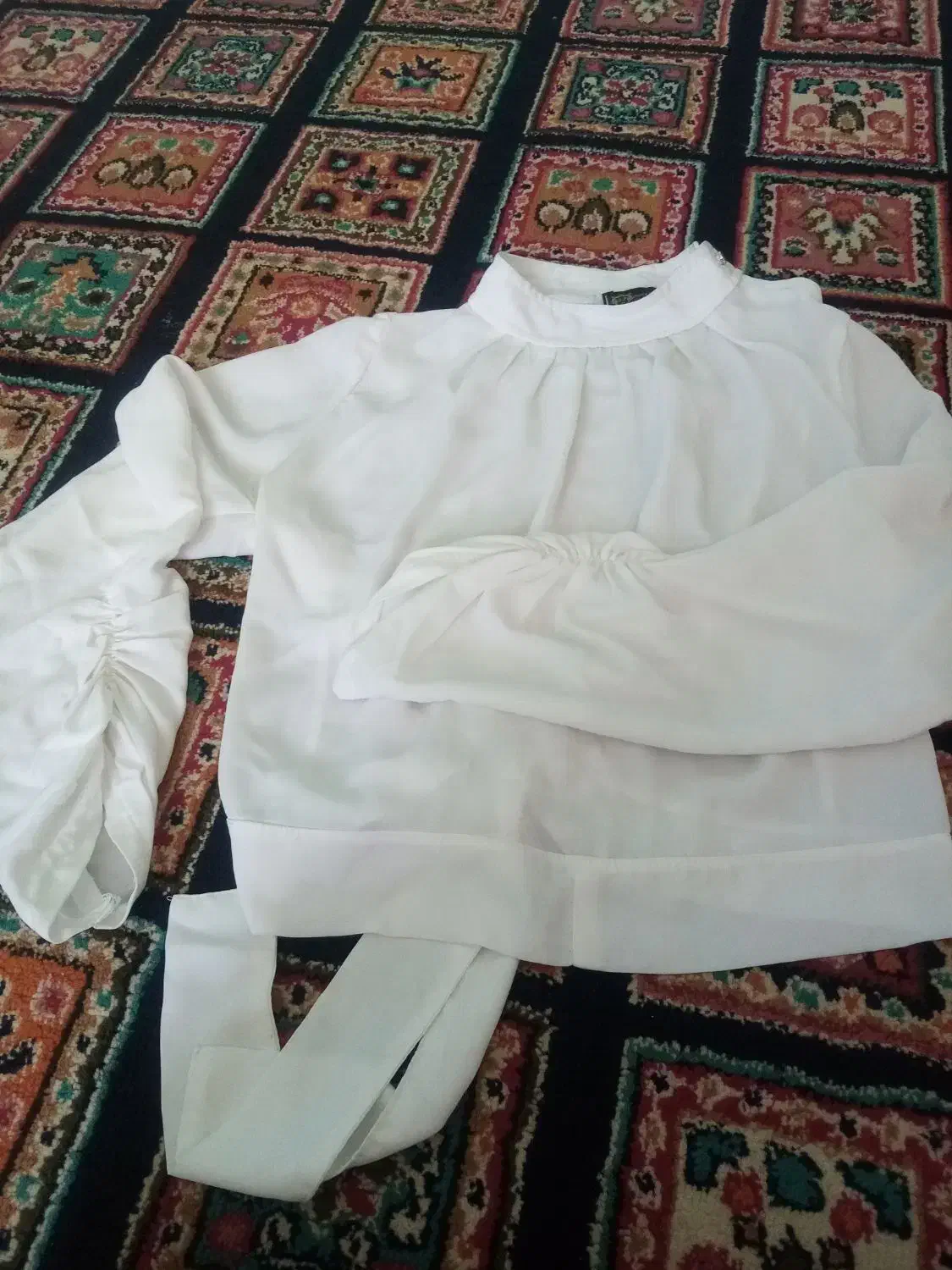 لباس مجلسی|لباس|شیروان (خراسان), |دیوار