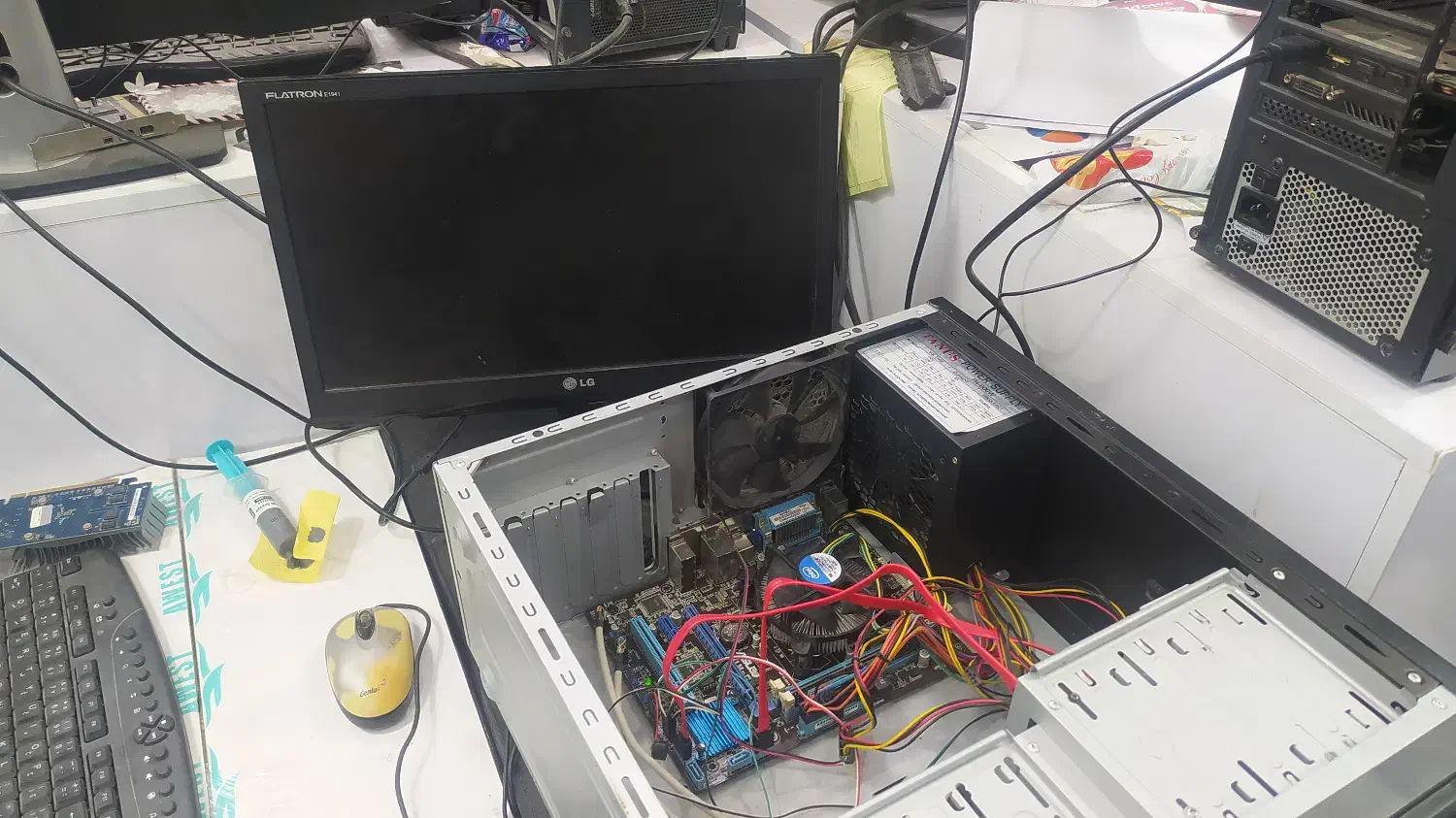 سیستم نسل 3|رایانه رومیزی|میناب, |دیوار