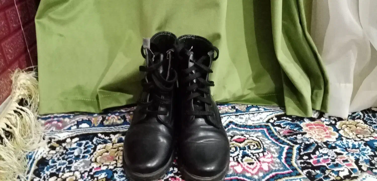 چکمه|کیف، کفش، کمربند|آبدانان, |دیوار