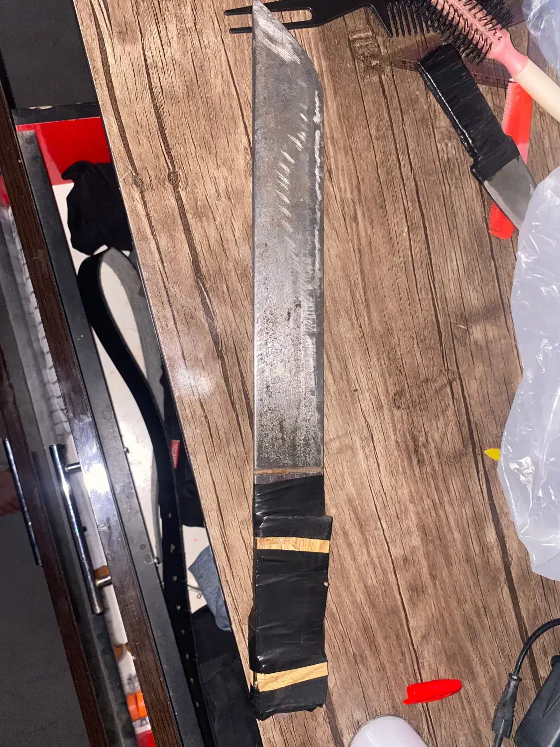 چاقو|ابزارآلات|صدرا-فارس, فاز ۲|دیوار