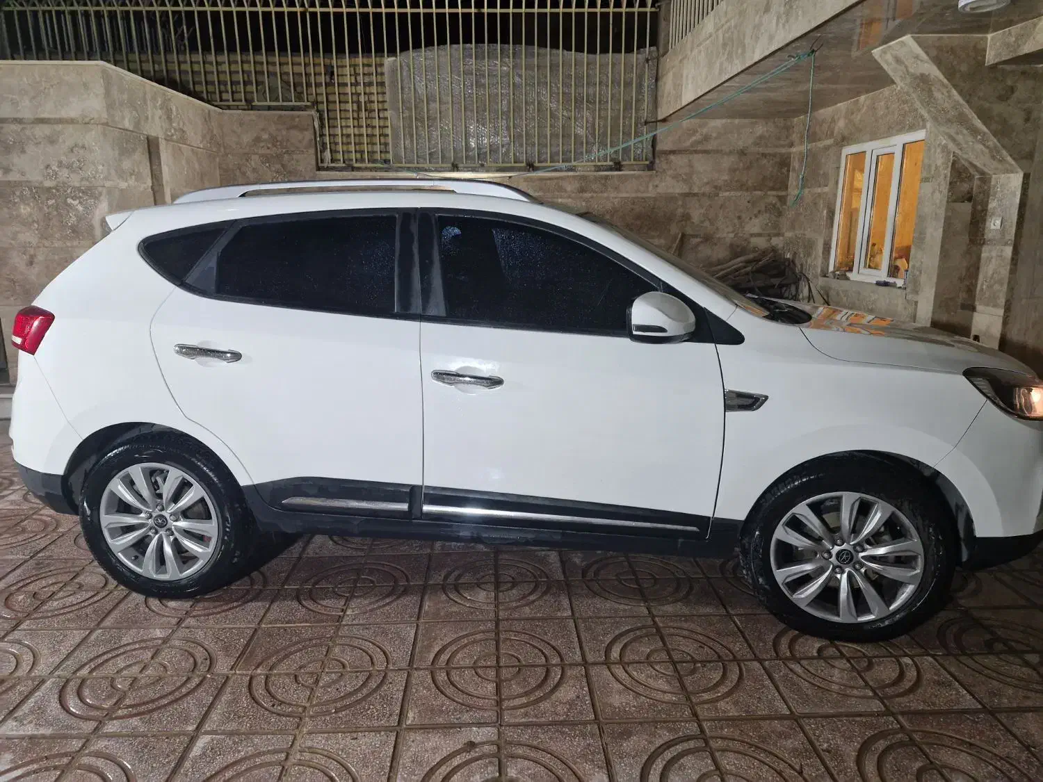 جک s5 سفید مدل ۱۴۰۰اتومات موتور ۲۰۰۰|خودرو سواری و وانت|کرمانشاه, |دیوار