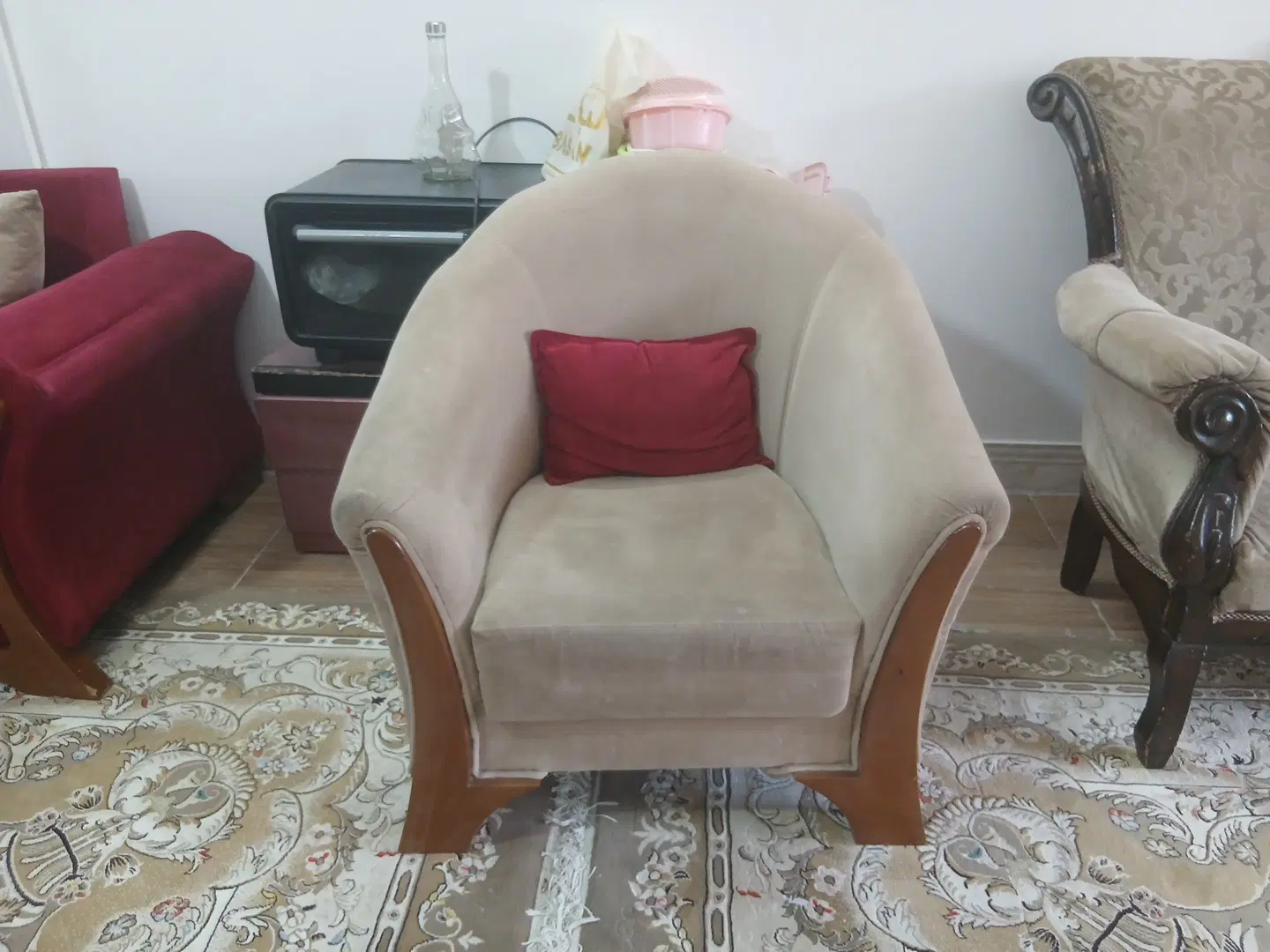 مبل|مبلمان خانگی و میز عسلی|تاکستان, |دیوار