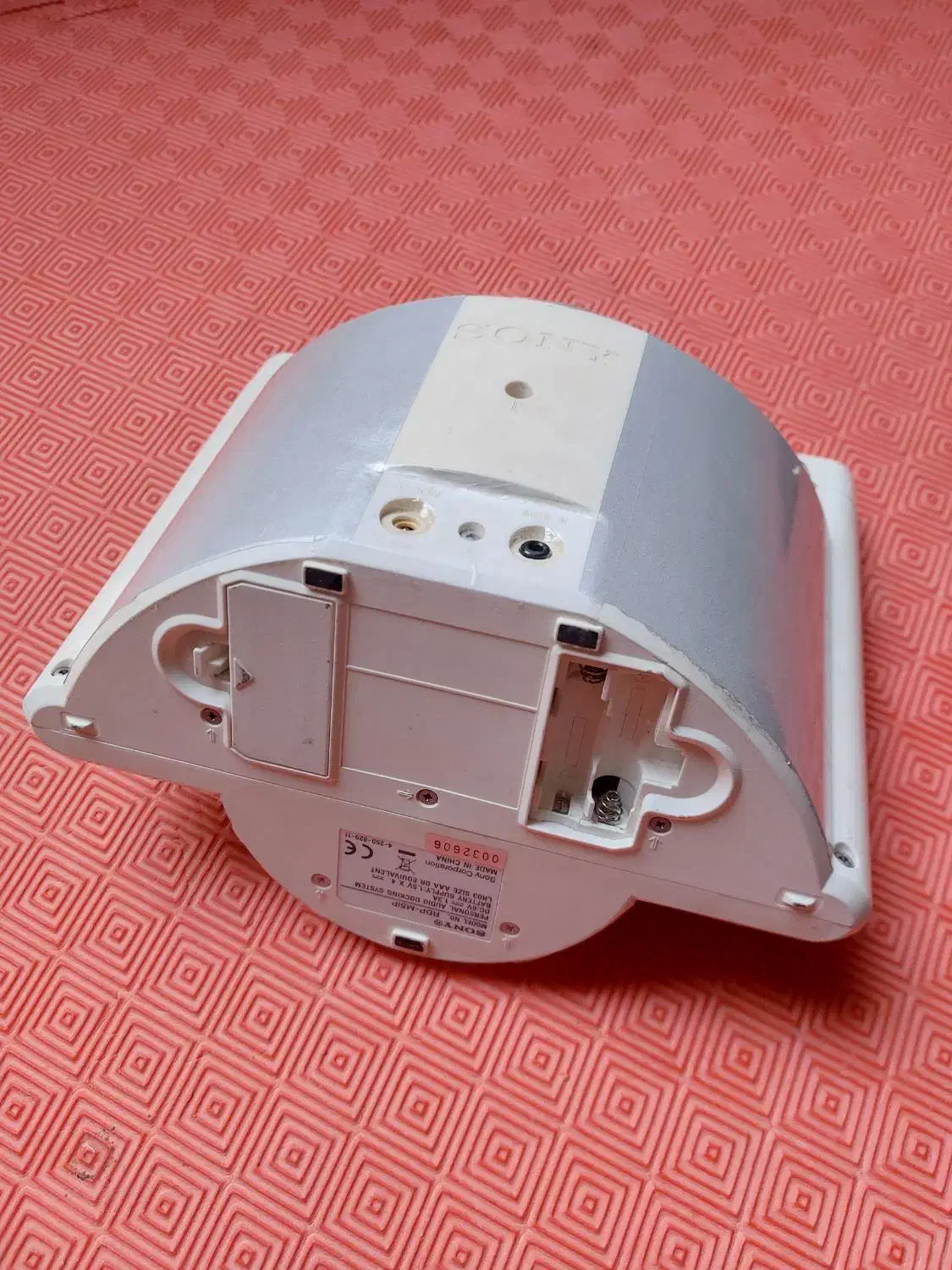 آیپاد به همراه اسپیکر|پخش‌کننده همراه|تهران, پونک|دیوار