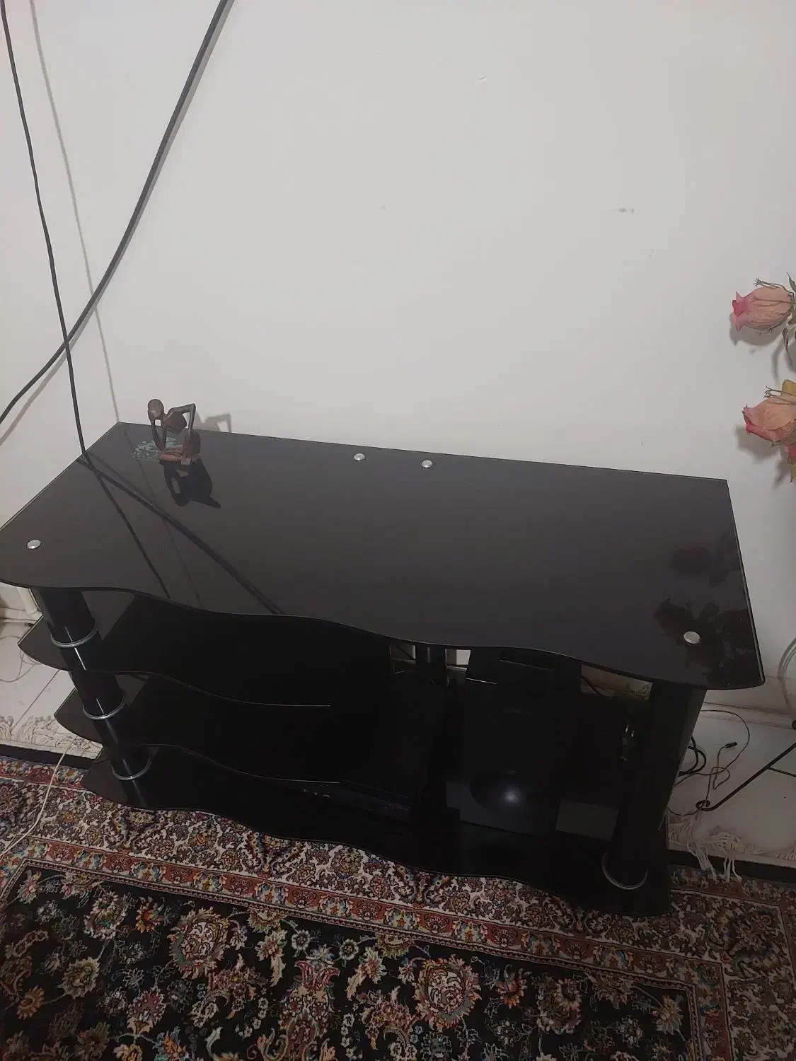 میز تلویزیون شیشه ای کاملا سالم|میز تلویزیون|تهران, خرمشهر|دیوار