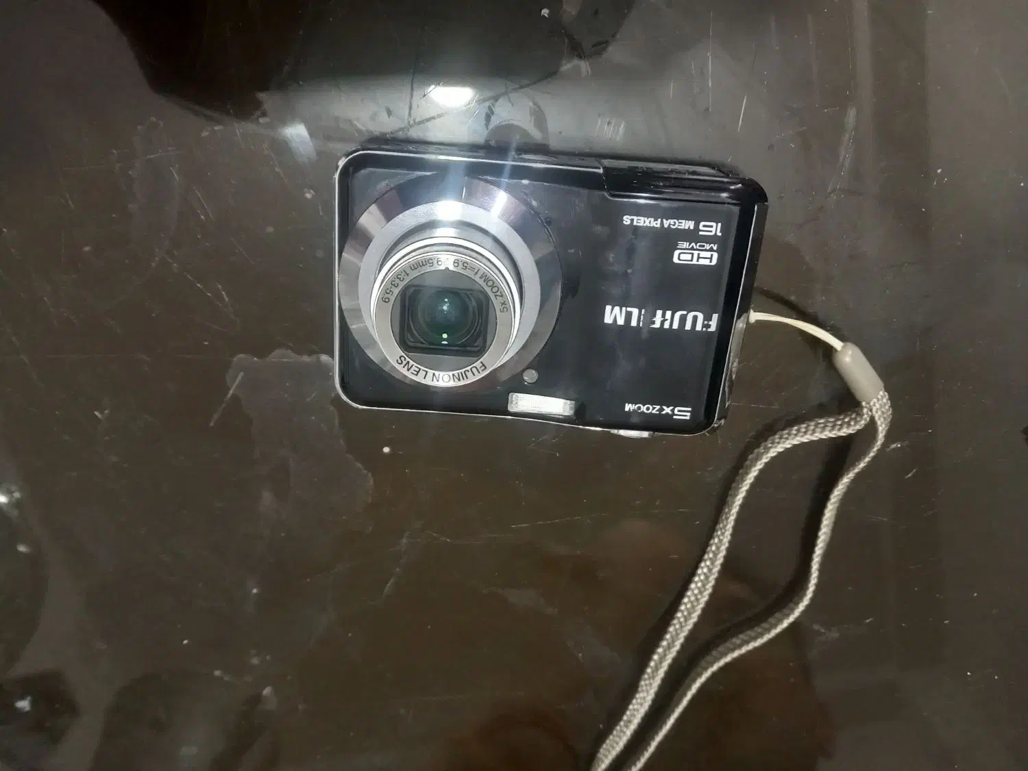 دوربین سالم درحد|دوربین عکاسی و فیلم‌برداری|پارس‌آباد, |دیوار