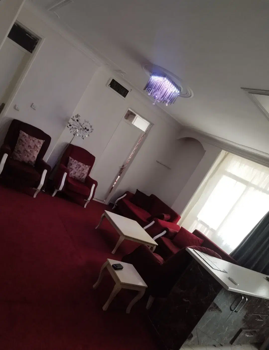 همخانه در اپارتمان دو خواب ۷۳ متری|اجارهٔ آپارتمان|قم, هنرستان|دیوار