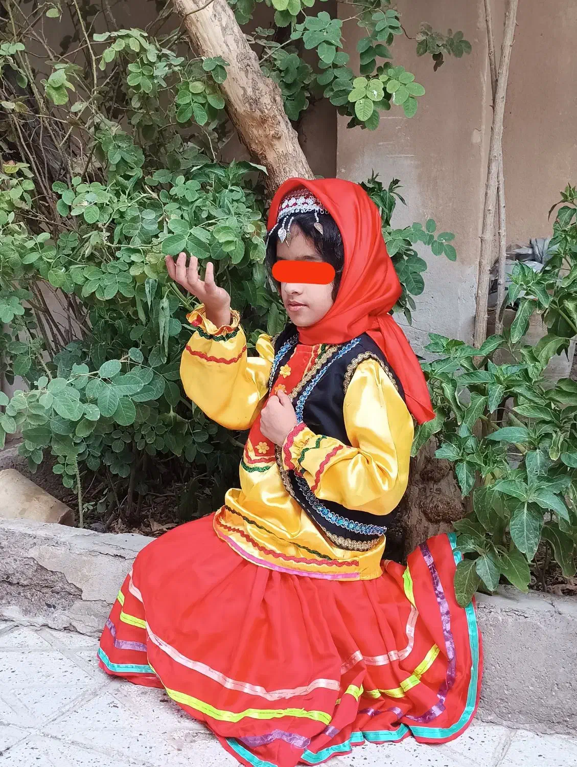 لباس محلی|لباس|نیشابور, کشتارگاه|دیوار