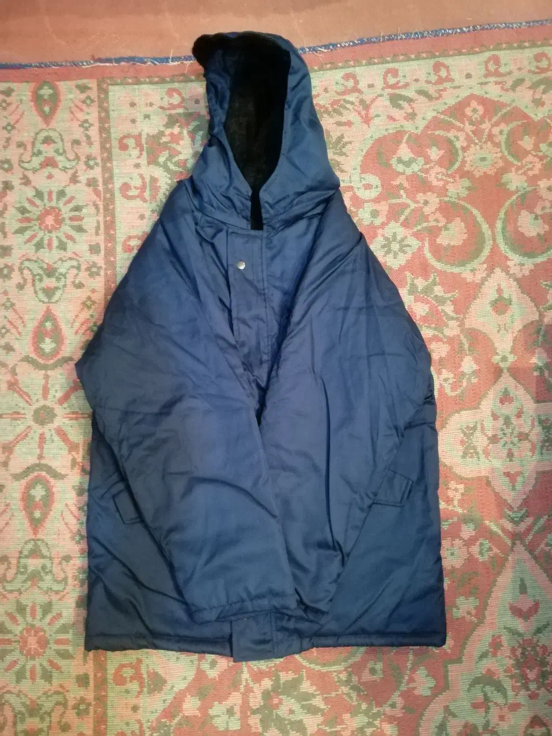 کفش ایمنی|کیف، کفش، کمربند|هشتگرد, گلسار|دیوار