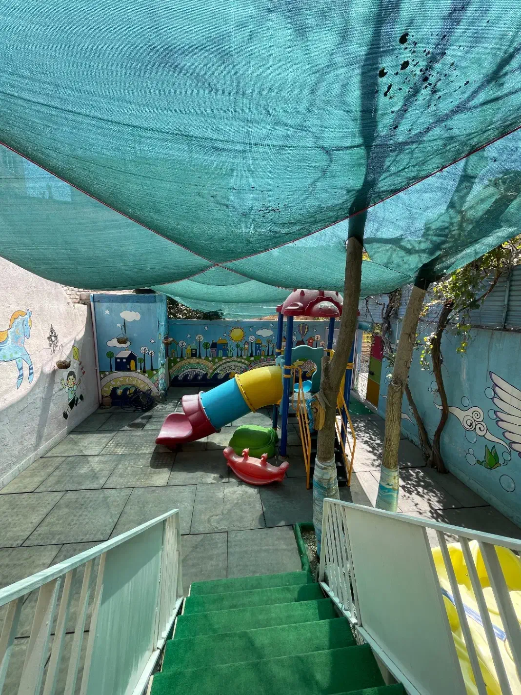 نیروی خدمات ومربی و مدرس زبان در مهد کودک|استخدام آموزشی|مشهد, هنرور|دیوار