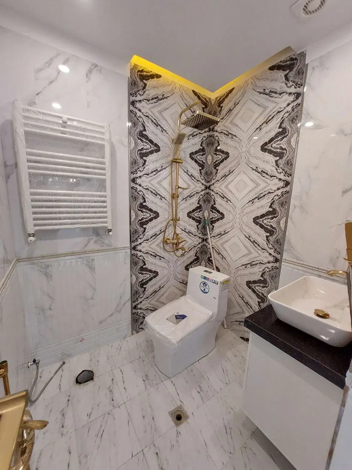 ۱۲۵ متر ۳ خواب / آماده تخلیه / شیک