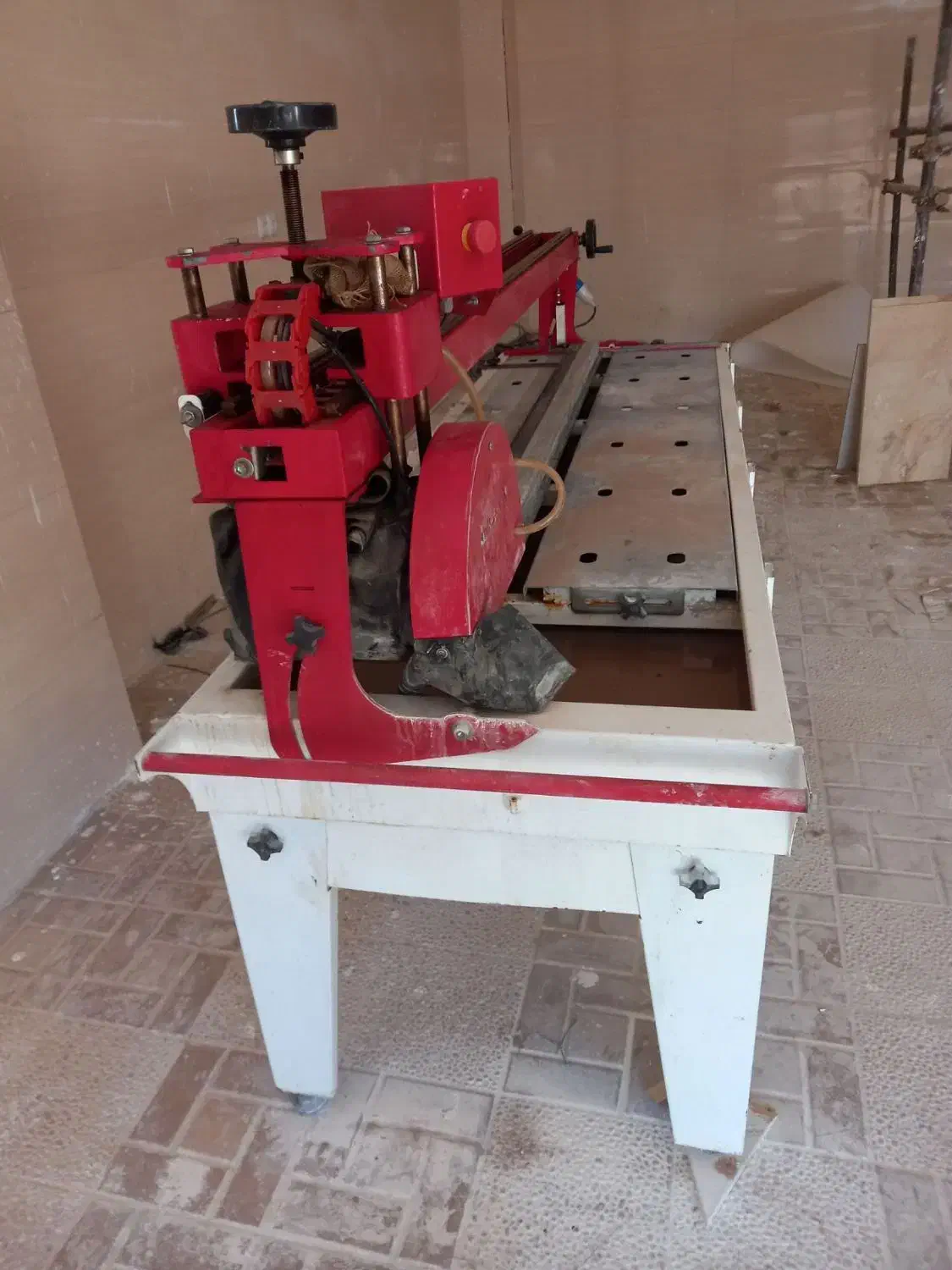 فروش یک عدد دستگاه سنگ بری در حد نو|ماشینآلات صنعتی|زیباشهر, |دیوار