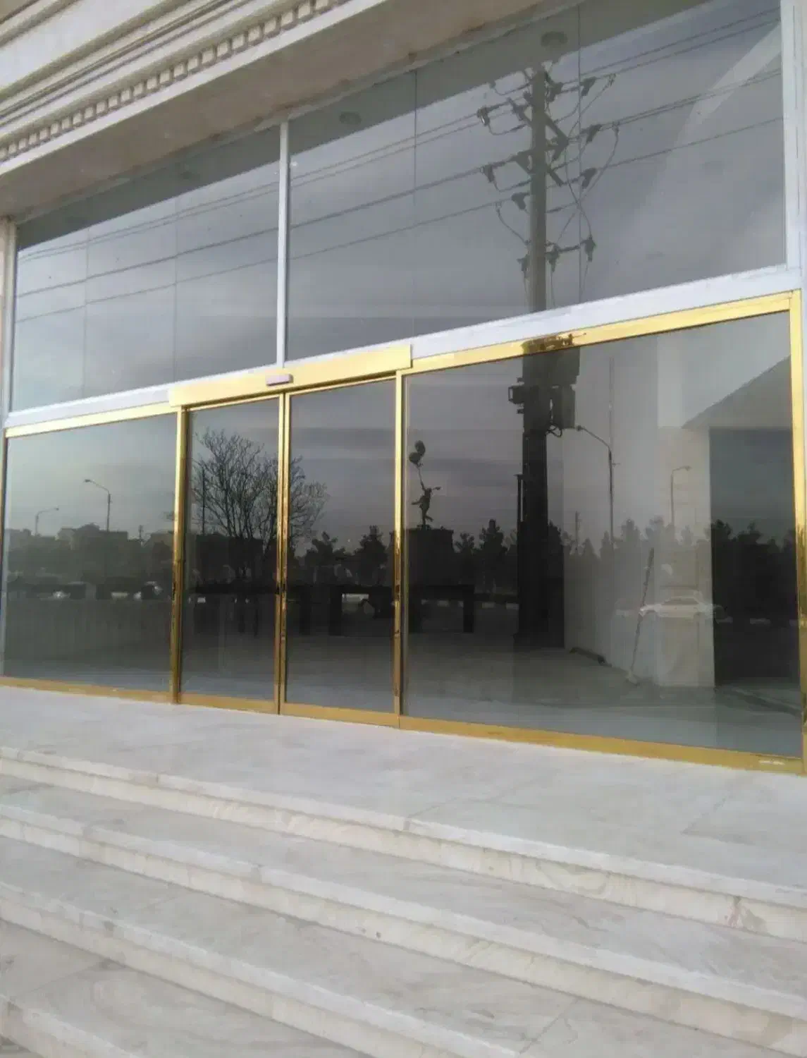 فروش مستقیم شیشه زیر فی بازار|خدمات پیشه و مهارت|زاهدان, |دیوار