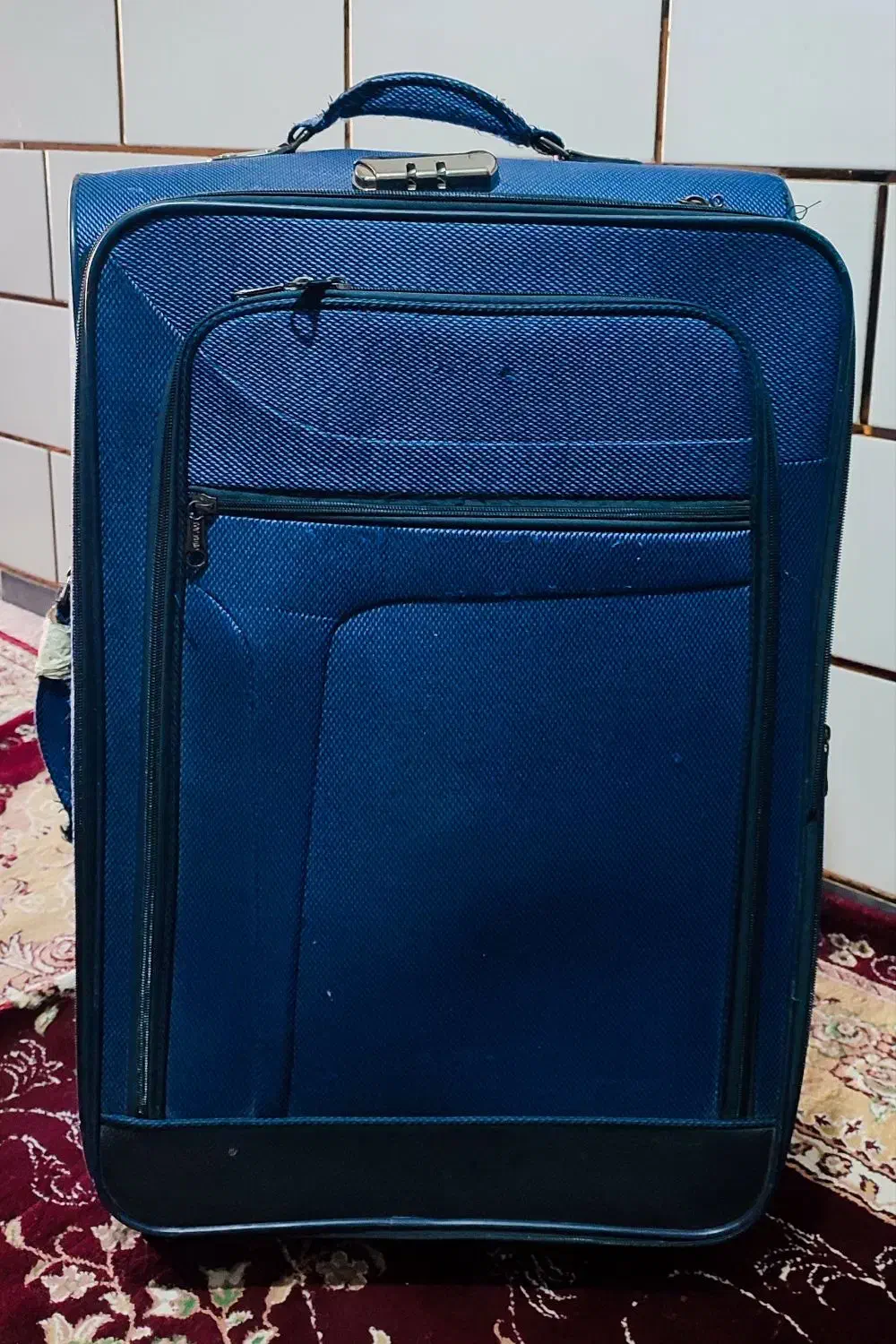 ساک  بزرگ|کیف، کفش، کمربند|اهواز, دغاغله|دیوار