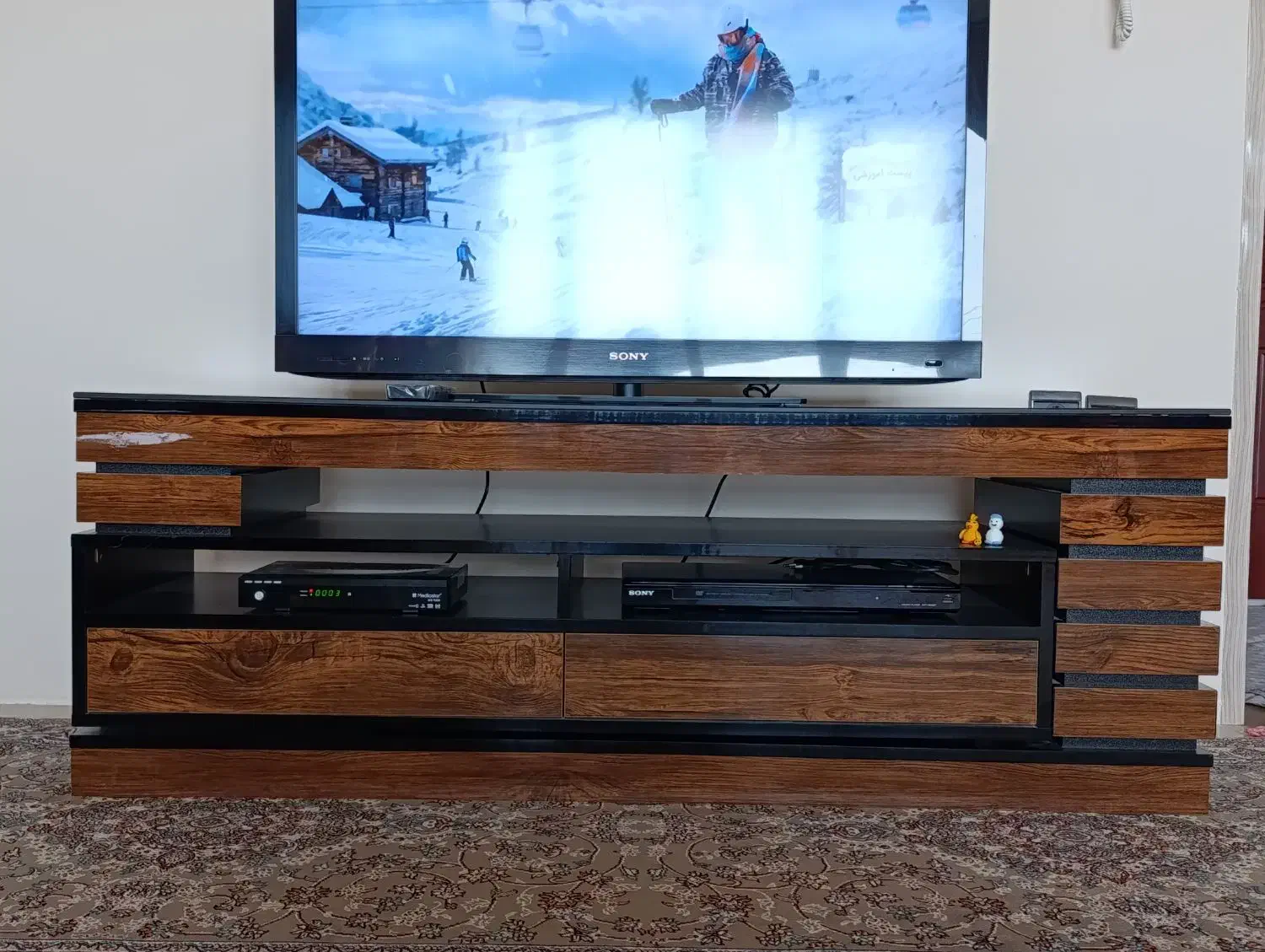 میز تلویزیون|میز تلویزیون|گلبهار, شهر جدید گلبهار|دیوار