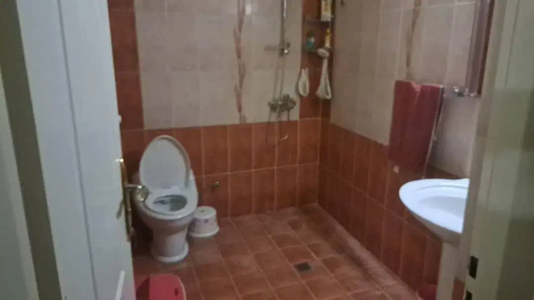 اجاره واحد 180 متری