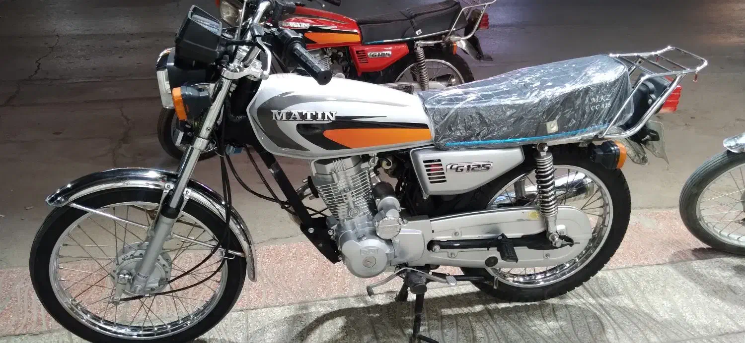 ساوین۱۲۵. تی وی اس ۱۵۰ .اپاچی ۱۸۰.کلیک ۱۵۰|موتورسیکلت|میبد, |دیوار