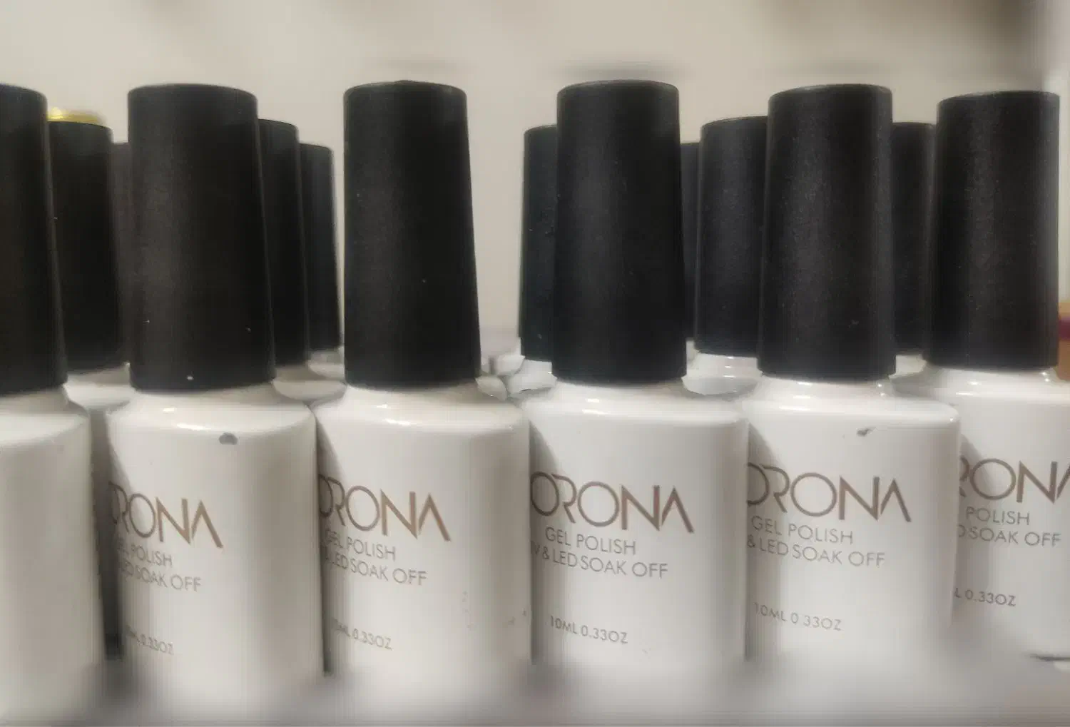 فروش لاک ژل با قیمت استثنایی|آرایشی، بهداشتی، درمانی|اصفهان, ملکشهر|دیوار